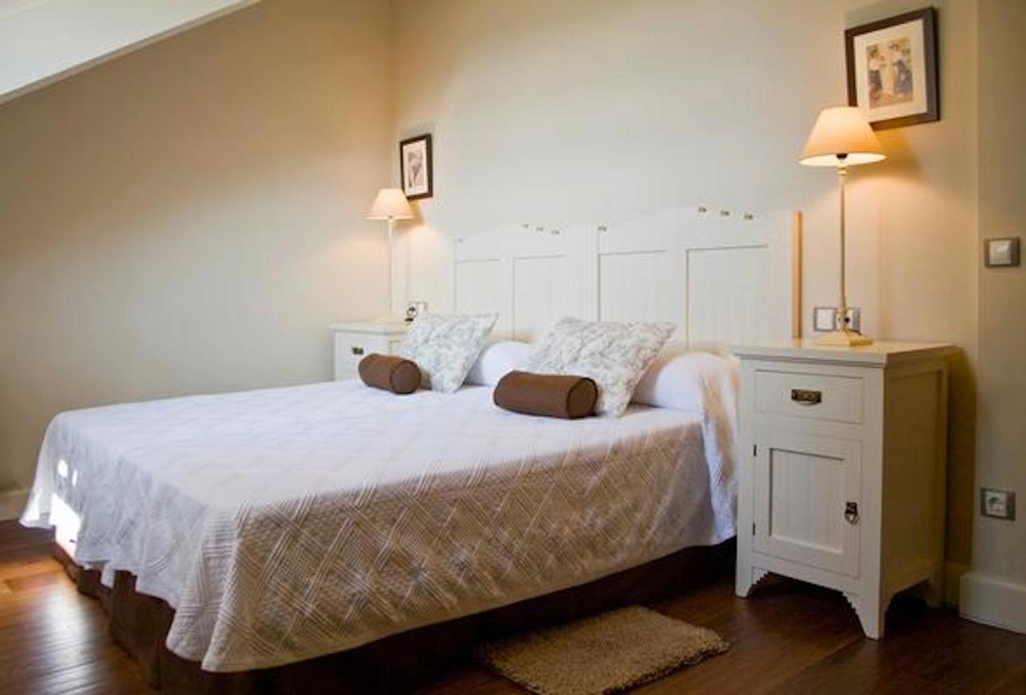 Las Casas Rurales Huerta San Benito Villamayor  Room photo